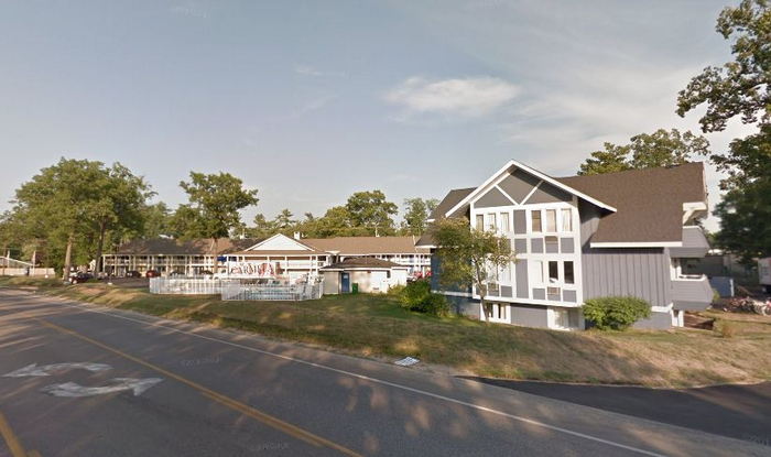 Fox Haus Motor Lodge - Travelodge (newer photo)